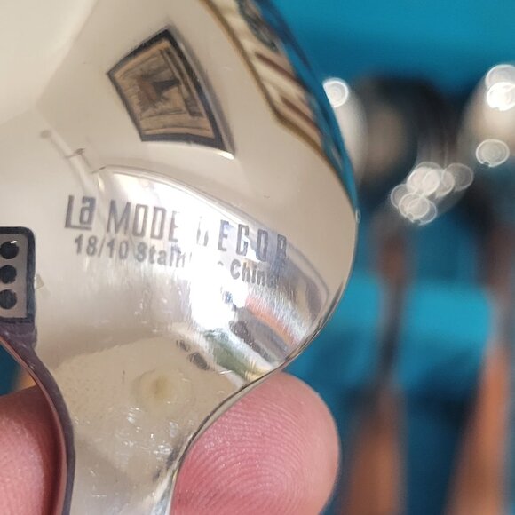 Complete 8PC Stainless Steel Flatware By LaMode Decor - Picture 6 of 7